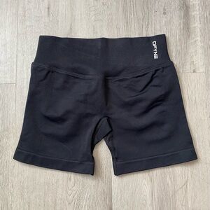 Black Dfyne Impact 4.5 Shorts Size medium